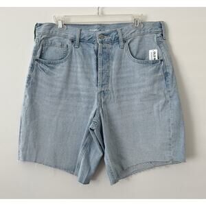 Old Navy Womens Mid Rise Baggy Cut Off Jean Bermuda Shorts Light Dip Size 10 NWT